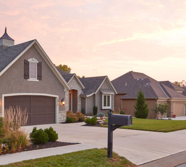 houses on neighborhood street